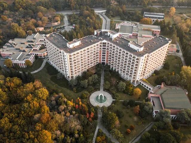 Территория — пансионат Самшитовая роща Абхазия