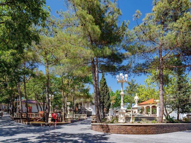 Территория — база отдыха Талка  Village в Геленджике