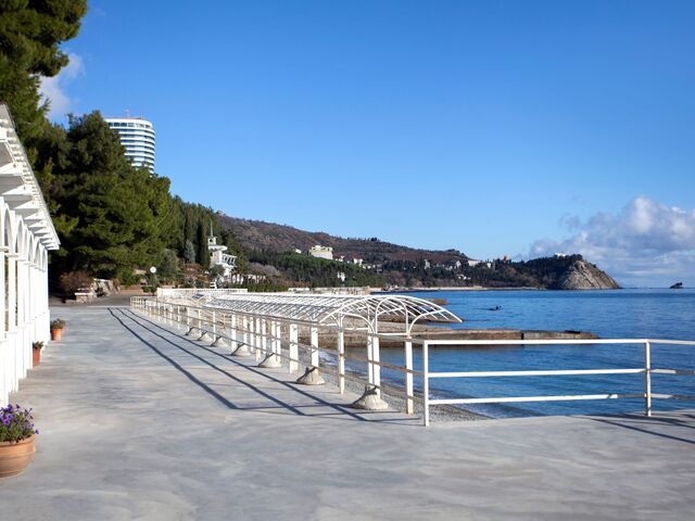 Территория — санаторий Айвазовское Алушта, фото 85