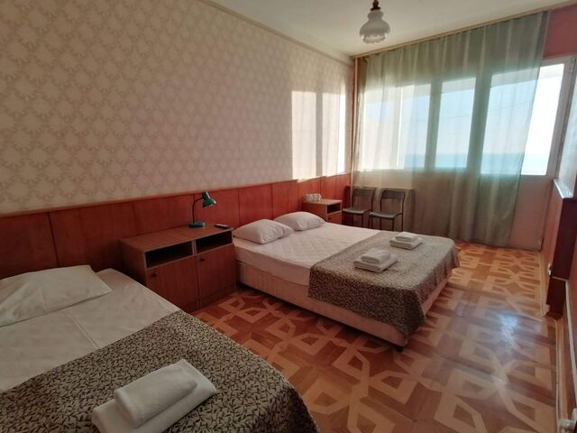 Стандартный 3-местный — номер в пансионате Мюссера, Абхазия