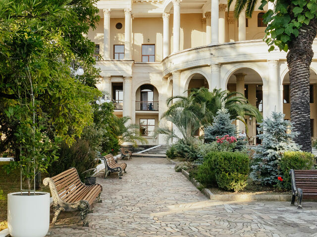 Территория — отель Amra Park-Hotel & Spa в Абхазии, фото 81