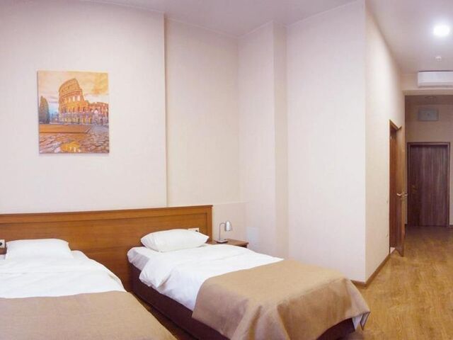 Стандартный 2-местный 1-комнатный (Большой 2-4 этаж 26 кв.м) — номер в SPA-Отеле Колизей в Кисловодске