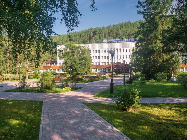 Территория — Алтайский замок, санаторий в Белокурихе