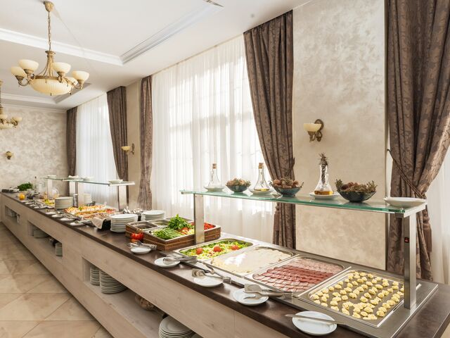 Шведская линия — питание отеля Alean Family Hotel Usadba, Анапа