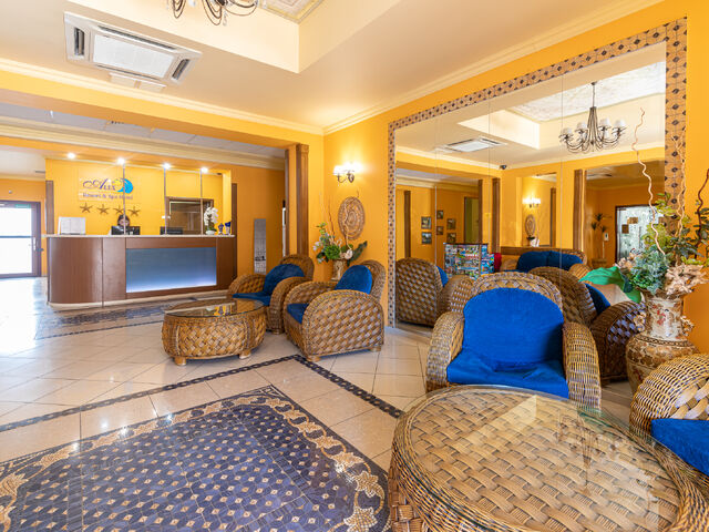 Ресепшн — отель Alex Resort & Spa Абхазия
