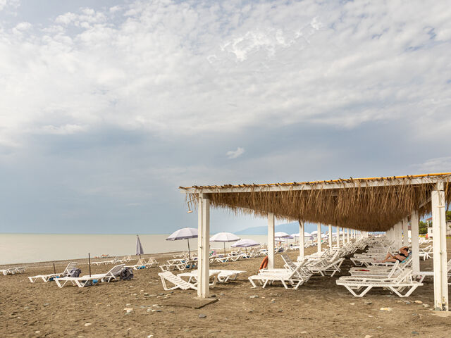 Пляж — пансионат Сосновая роща, Абхазия