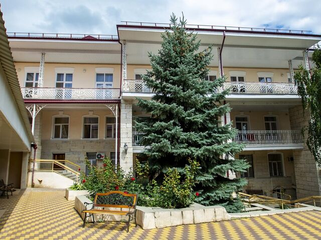 Пятигорск, лечебно-оздоровительный комплекс Пятигорская клиника ФГБУ СКФНКЦ ФМБА России