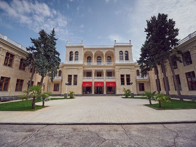 Дача Рахманинов, Отель