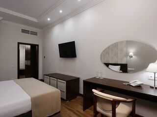 Стандартный 2-местный (с балконом, Главный корпус) — номер в отеле Sun Palace Gagra, Абхазия