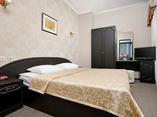 Люкс 2-местный 2-комнатный (Престиж) — номер в отеле PANinter Hotel & Mineral Spa, Кисловодск