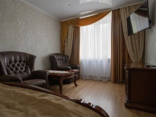 Люкс VIP 4-местный 3-комнатный — отель Ария в Кисловодске