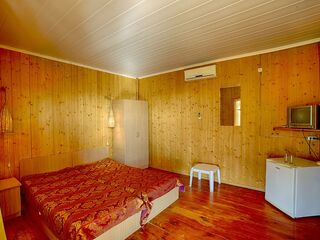 Стандартный 2-местный — номер в гостиничном комплексе Камарит, Абхазия
