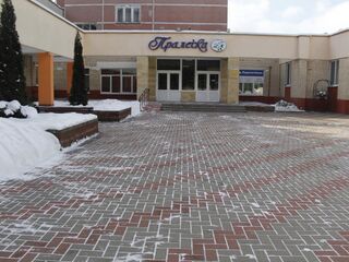 Вход в спальный корпус — номер в санатории Пралеска в Белоруссии