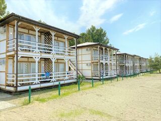 Морской коттеджный поселок — отель Золотые пески Абхазия